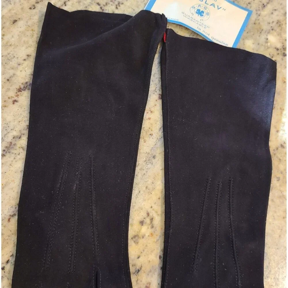 New! Vintage Size S 6.5 Black Thin Suede 11.5